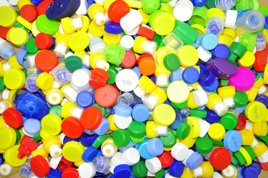Sukces akcji zbierania plastikowych nakrętek w Lubartowie